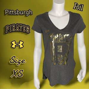 Pittsburgh Pirates MLB Under Armour Gold Metallic Logo NWT XSmall T-Shirt